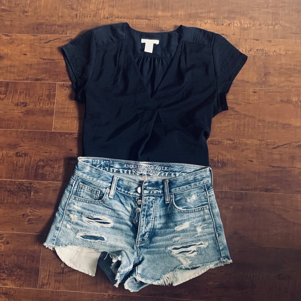 2/$20 H&M Black V-Neck Blouse